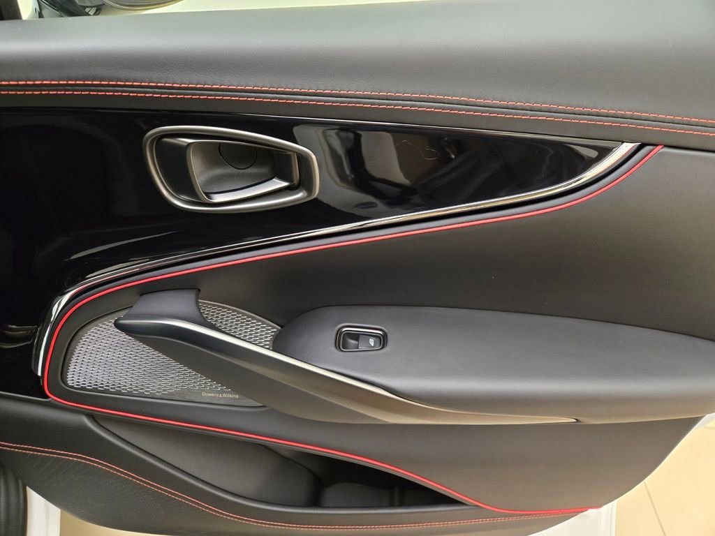 New 2026 Aston Martin DBX S image 27