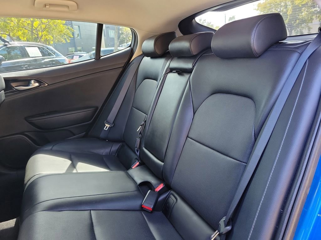 Used 2019 Kia Stinger RWD image 12