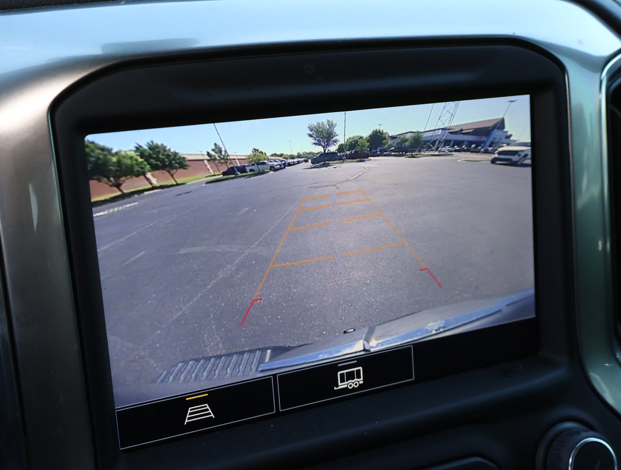 Used 2022 Chevrolet Silverado 1500 LT Trail Boss w/ LT Trail Boss Premium Package AWD/4WD image 5