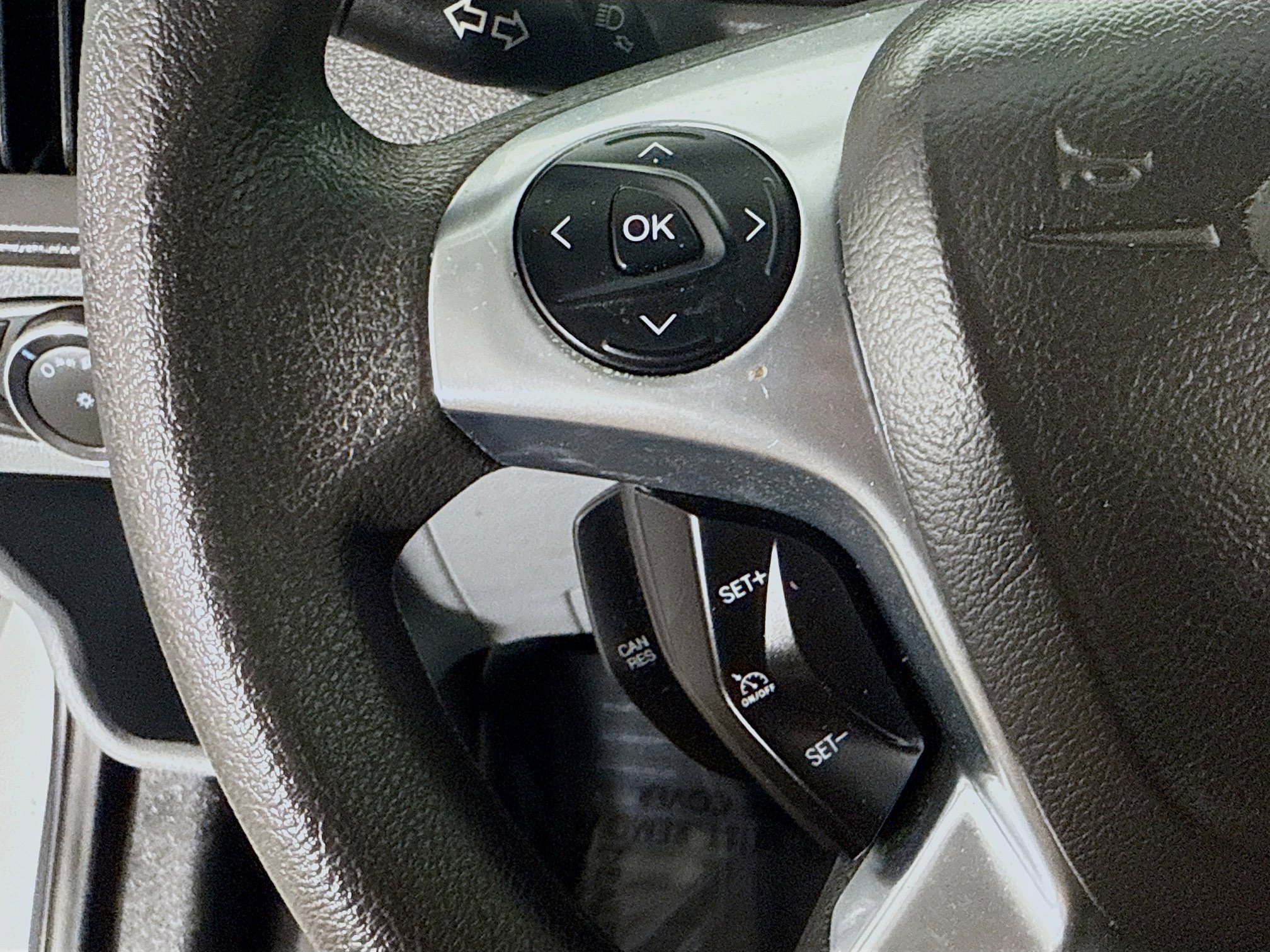 Used 2017 Ford Transit 350 XL image 14