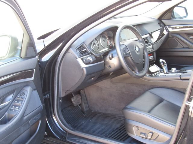 Used 2012 BMW 528i xDrive Sedan AWD/4WD image 10
