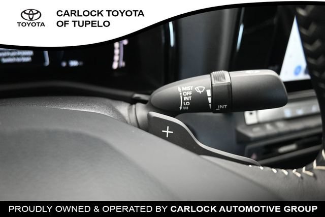 Used 2026 Toyota Camry SE FWD image 27
