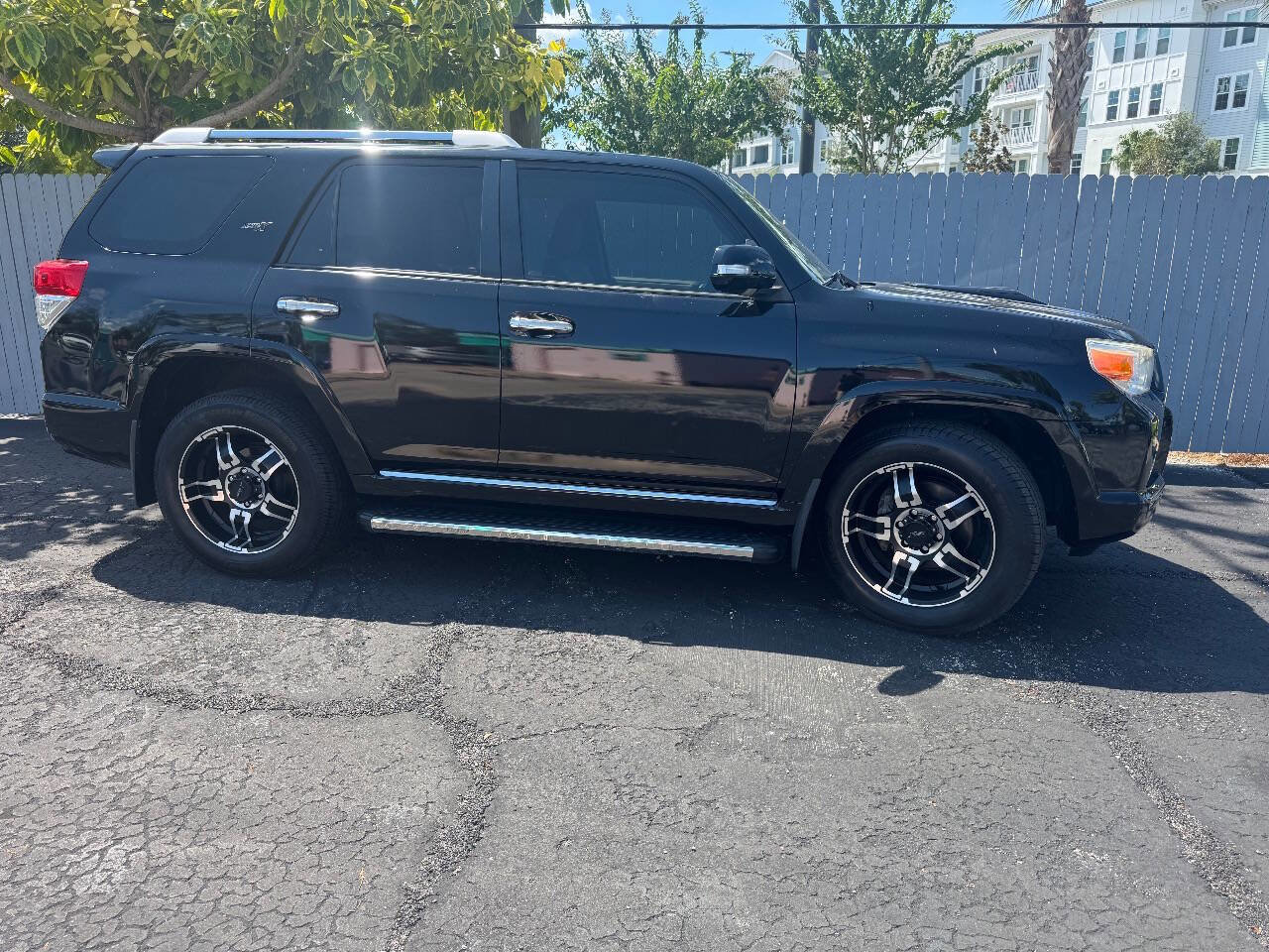 Used 2013 Toyota 4Runner SR5 image 2