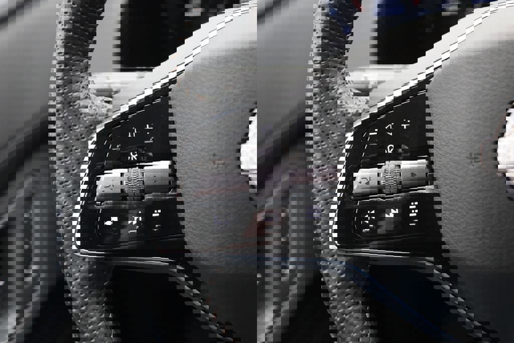 Used 2024 Nissan Ariya AWD image 20