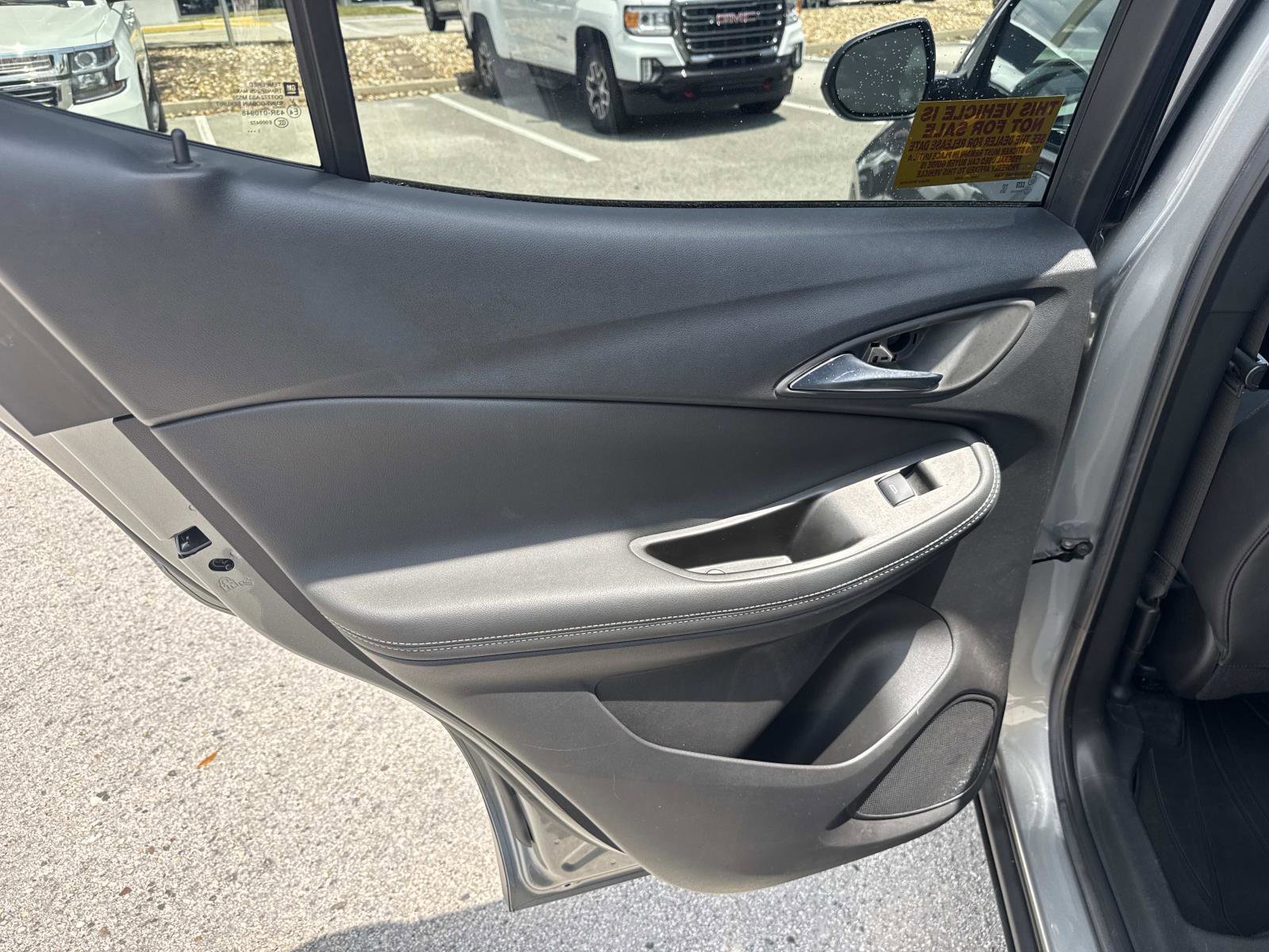 Used 2023 Buick Encore GX Select AWD/4WD image 10