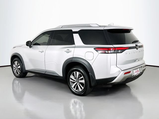 Used 2022 Nissan Pathfinder SL AWD/4WD image 20