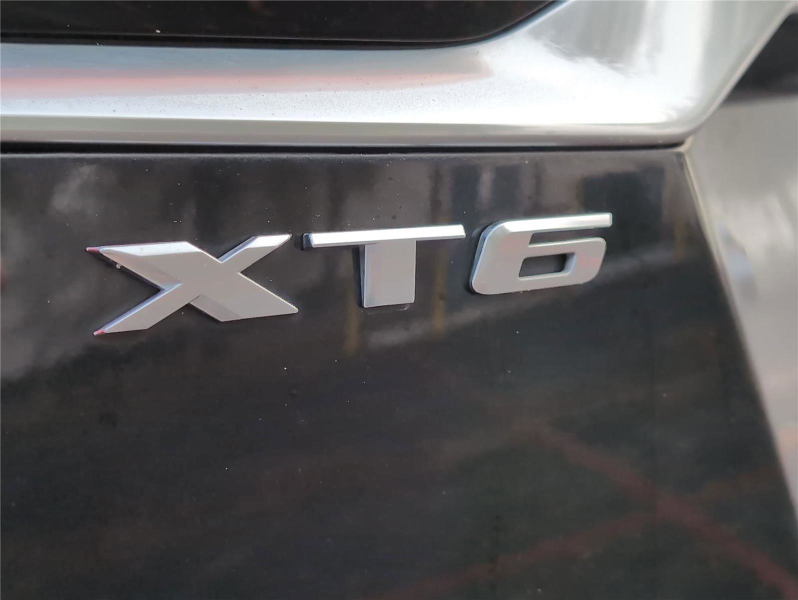 Used 2021 Cadillac XT6 Premium Luxury image 33