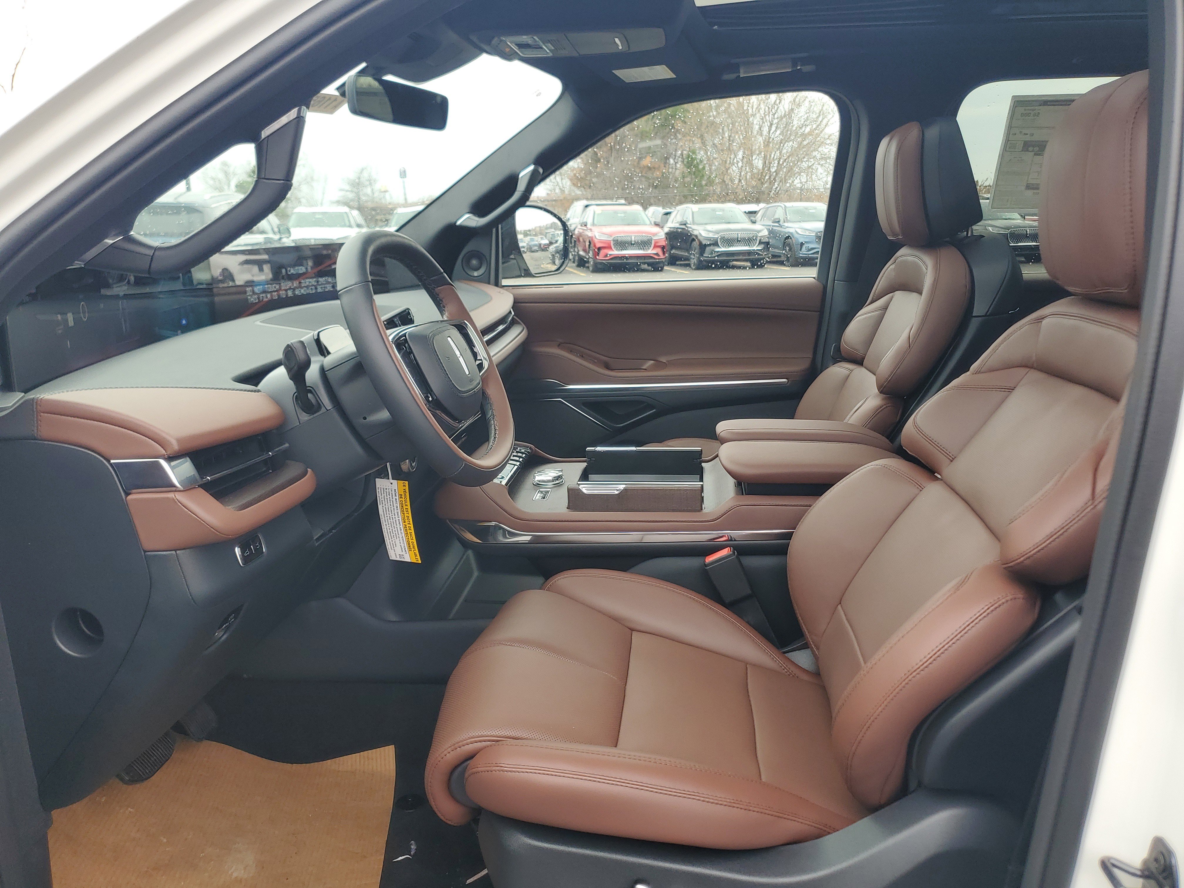New 2026 Lincoln Navigator L Reserve AWD/4WD image 12