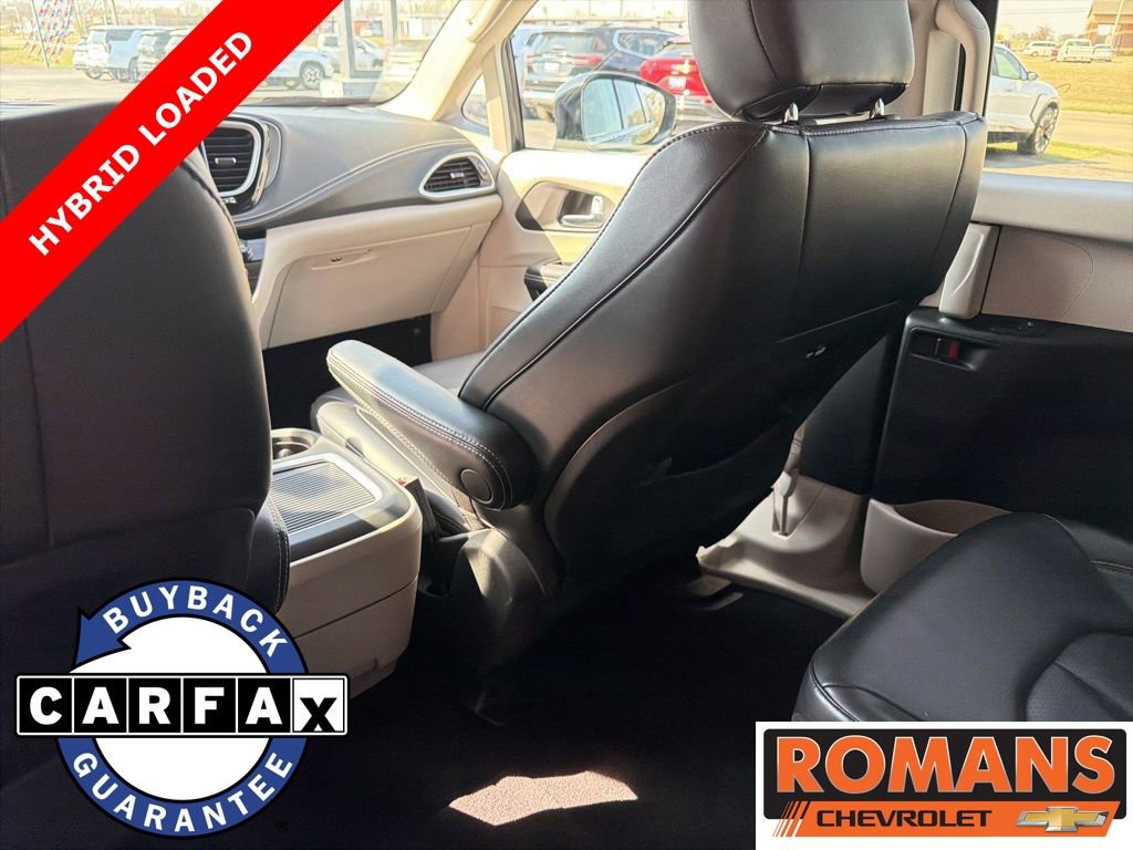 Used 2024 Chrysler Pacifica Limited FWD image 20