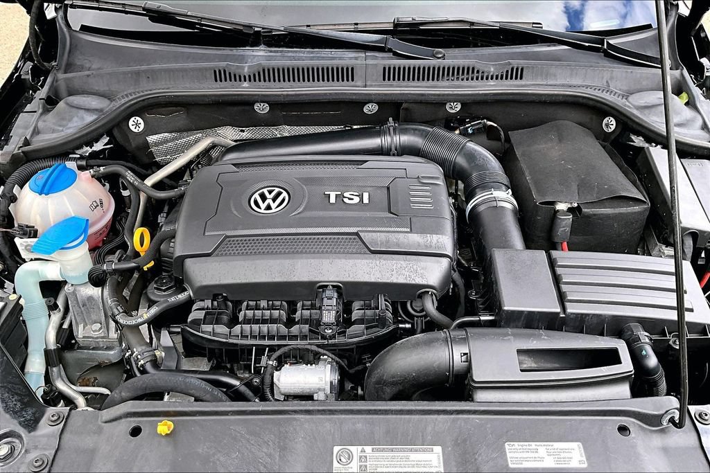 Used 2016 Volkswagen Jetta SEL FWD image 26
