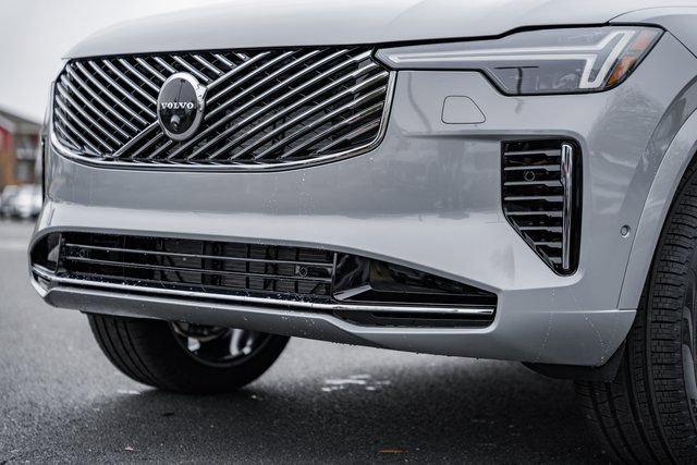 New 2026 Volvo XC90 B6 Ultra w/ Protection Package image 14