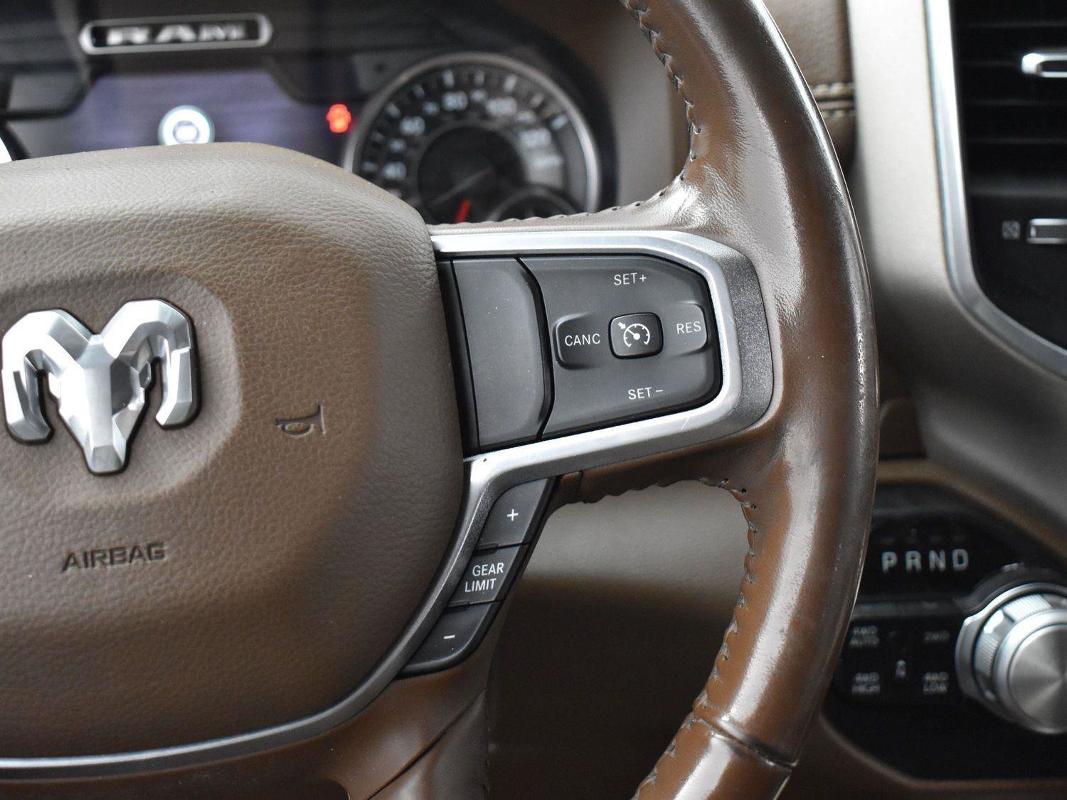Used 2020 RAM 1500 Laramie AWD/4WD image 18