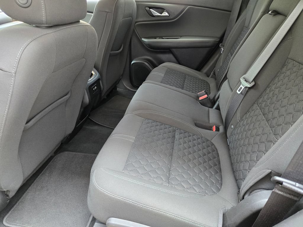Used 2020 Chevrolet Blazer LT FWD image 19