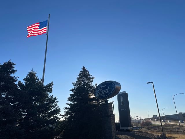 Certified 2024 Ford Bronco Raptor w/ Interior Carbon Fiber Pack 6 image 15