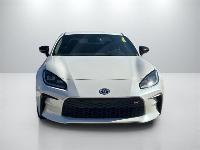 Certified 2024 Toyota GR86 Premium image 2