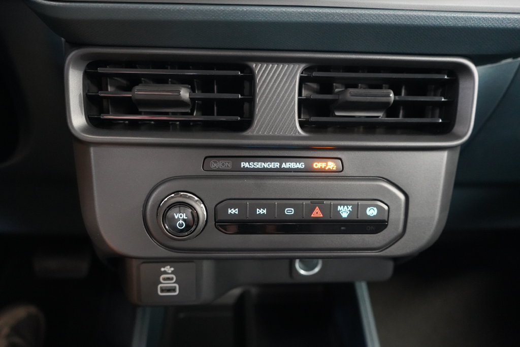 New 2026 Ford Maverick XL FWD image 36