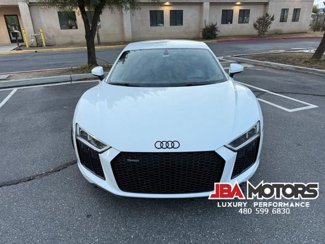 Used 2018 Audi R8 V10 w/ Carbon Exterior Package image 28