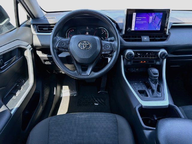 Used 2025 Toyota RAV4 LE AWD/4WD image 22