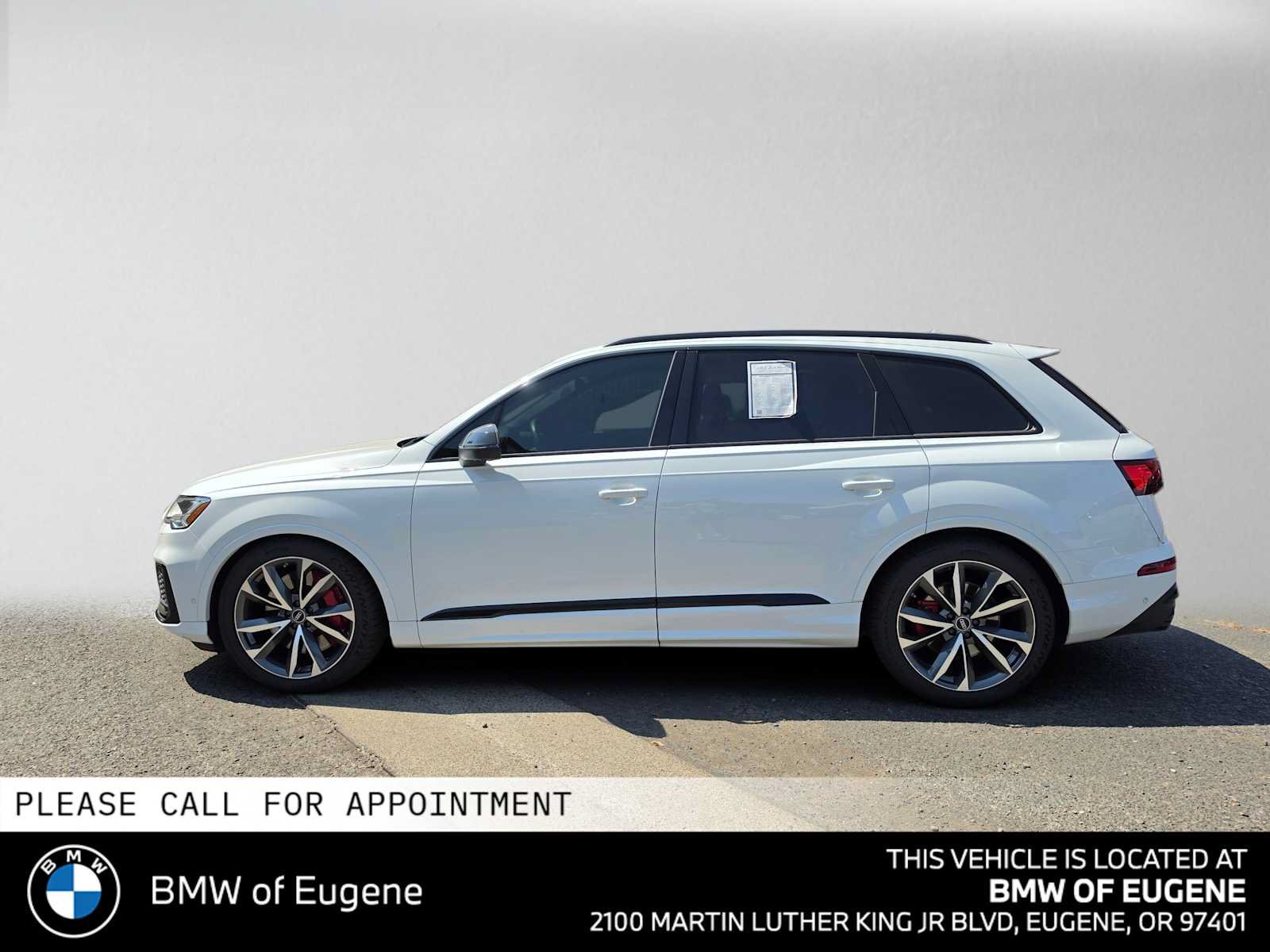 Used 2023 Audi SQ7 Prestige AWD/4WD image 6