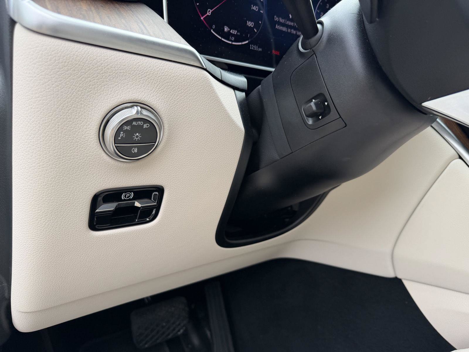 Certified 2026 Mercedes-Benz GLC 300 4MATIC image 7