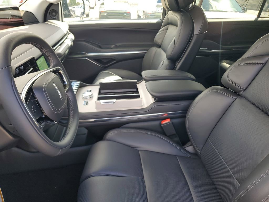 New 2025 Lincoln Navigator L Reserve image 21