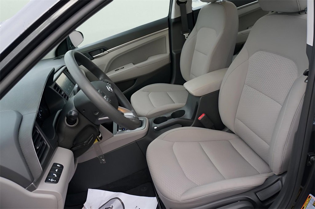 Used 2020 Hyundai Elantra SEL image 15