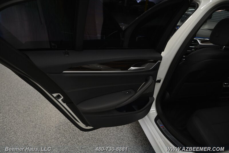 Used 2023 BMW 530e w/ M Sport Package RWD image 43