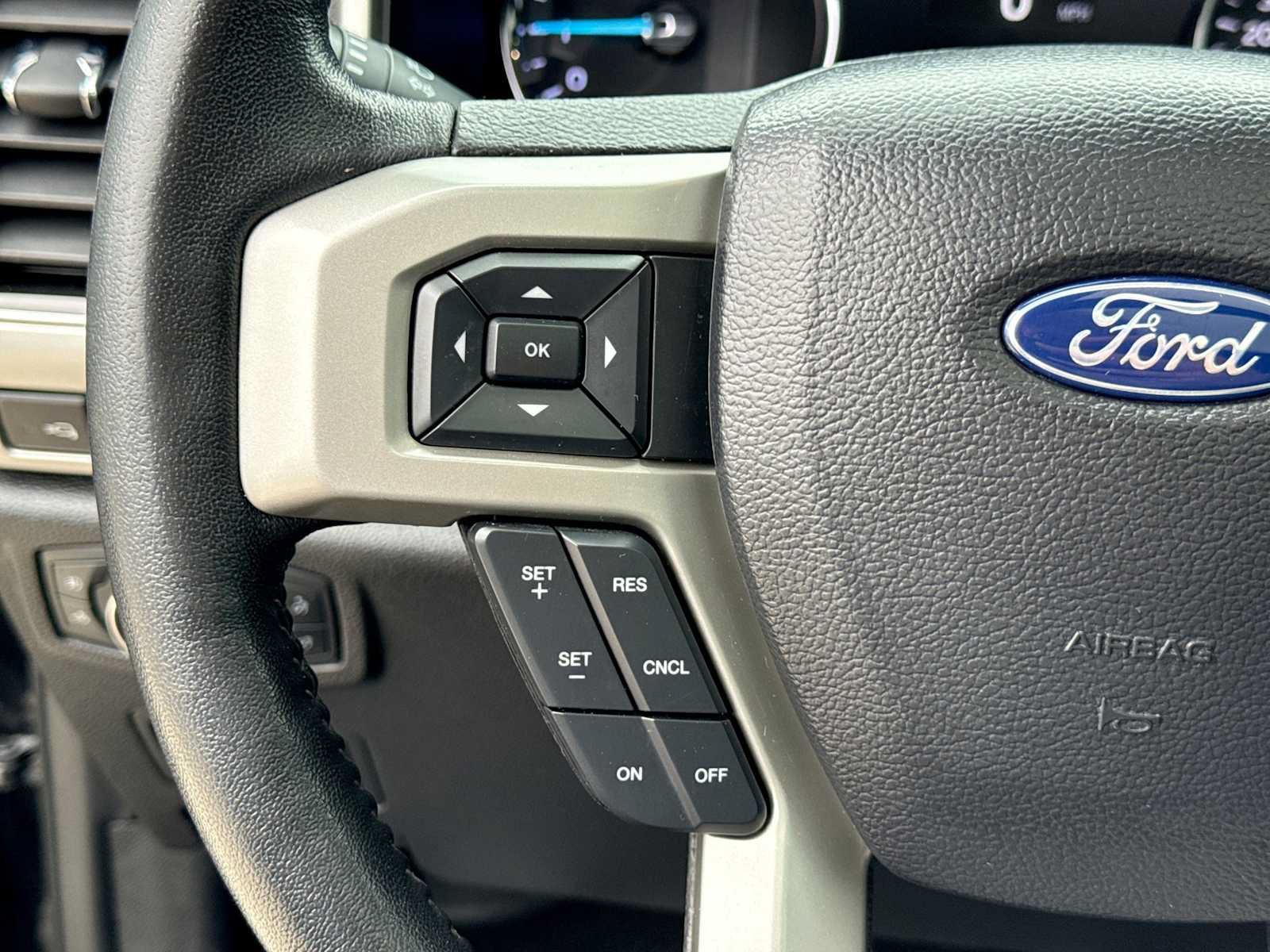 Used 2020 Ford F250 Lariat w/ Tremor Off-Road Package AWD/4WD image 25