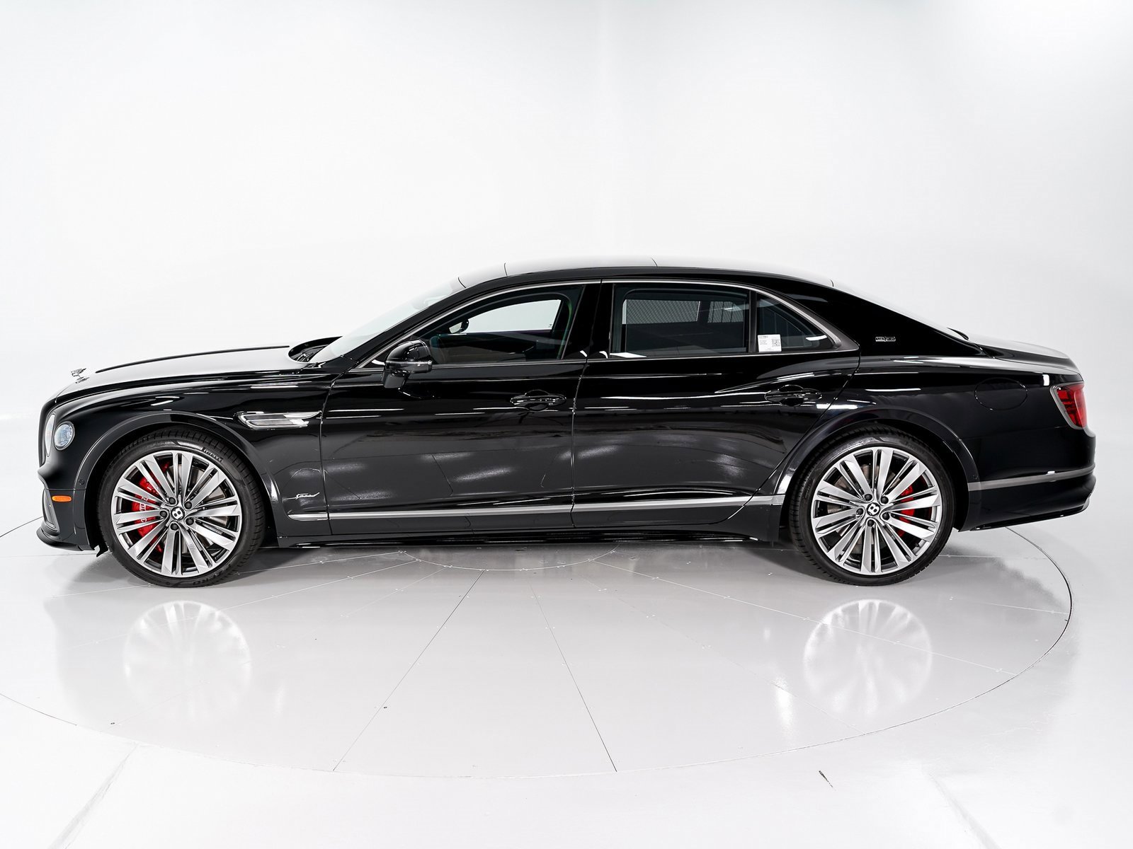 New 2025 Bentley Flying Spur Plug-In Hybrid image 2