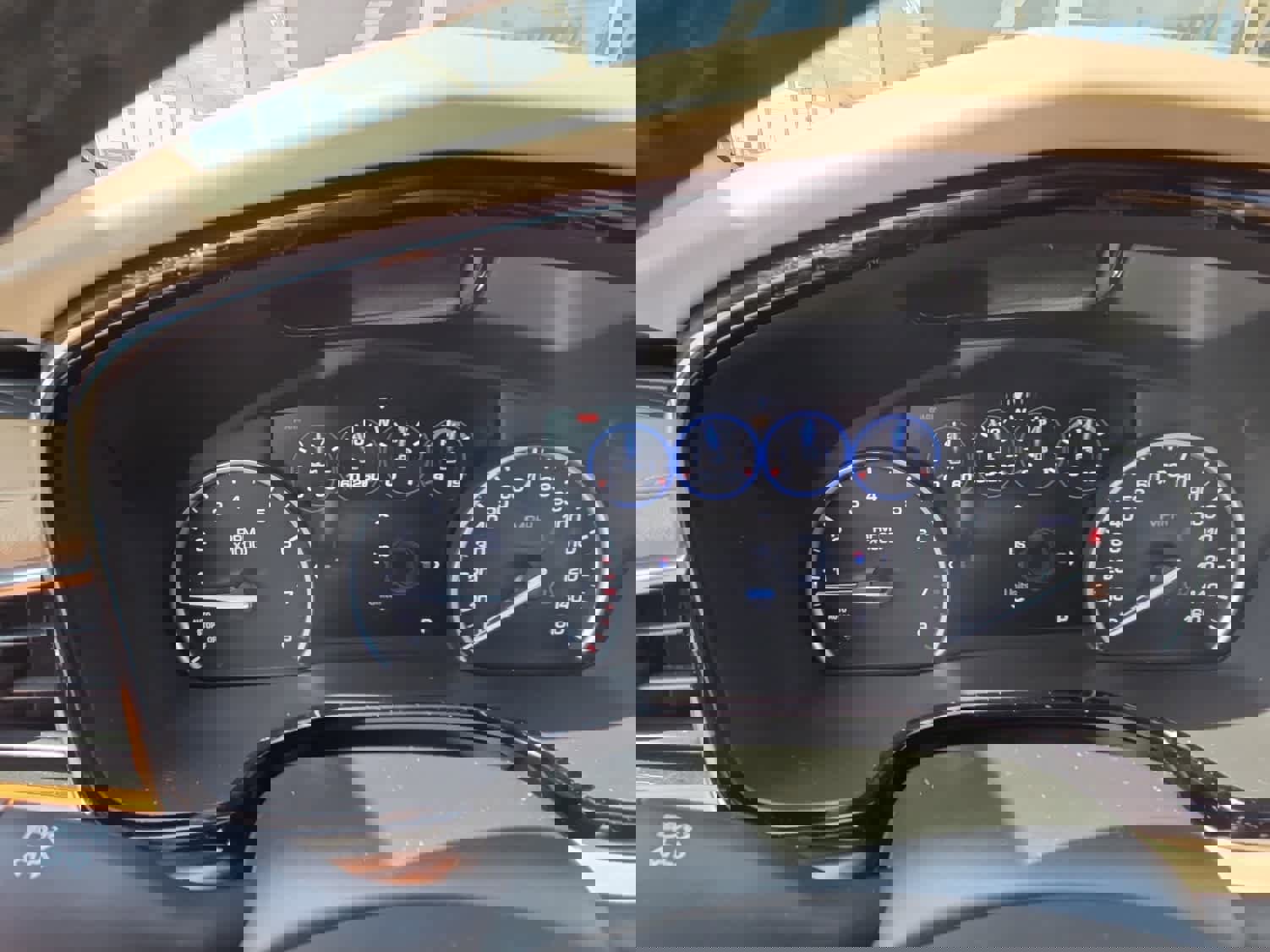 Used 2017 Cadillac XT5 Platinum image 30