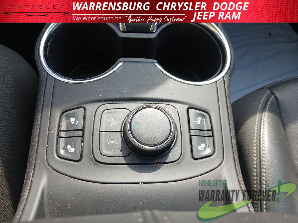 Used 2024 GMC Terrain SLT AWD/4WD image 27