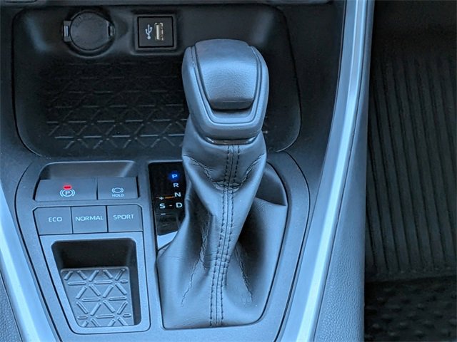 Used 2024 Toyota RAV4 LE image 18