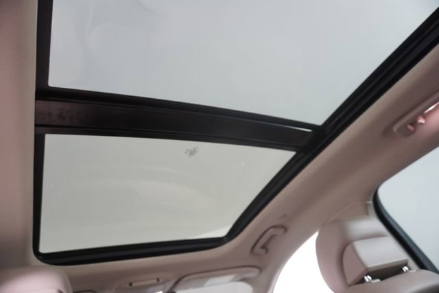 Used 2022 Lincoln Nautilus Reserve w/ Equipment Group 201A image 36