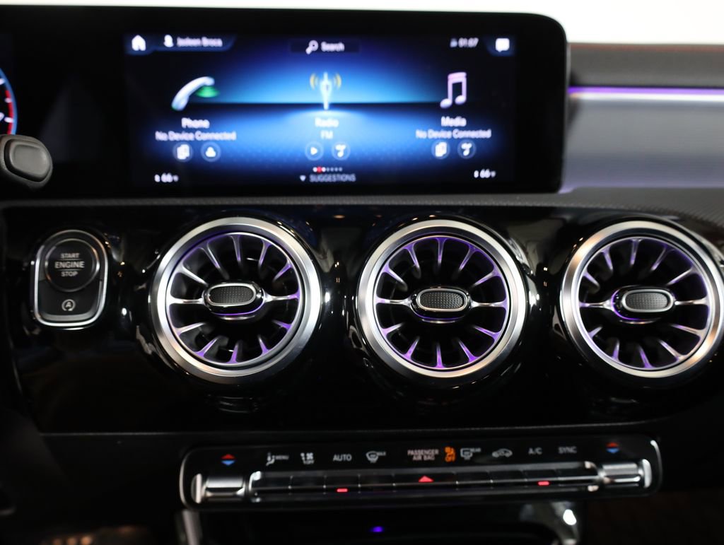 Certified 2022 Mercedes-Benz CLA 250 4MATIC image 18