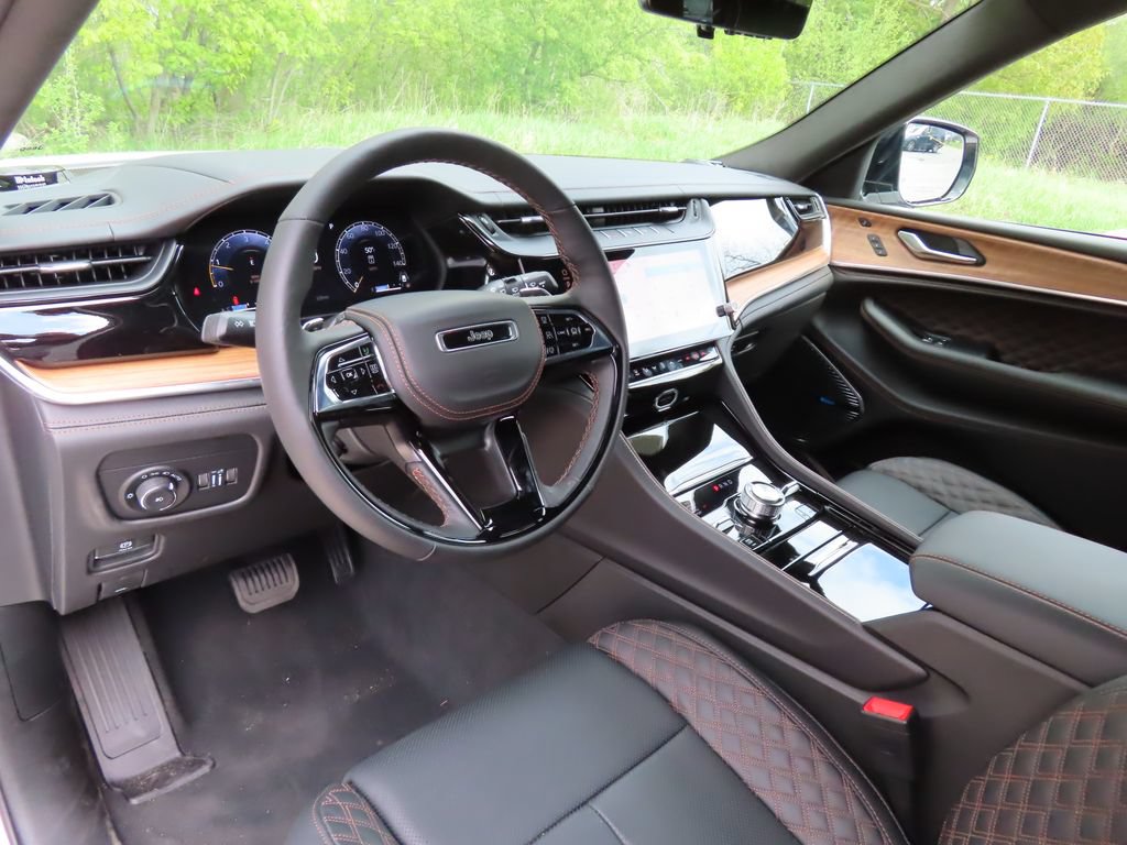 New 2026 Jeep Grand Cherokee Summit AWD/4WD image 23