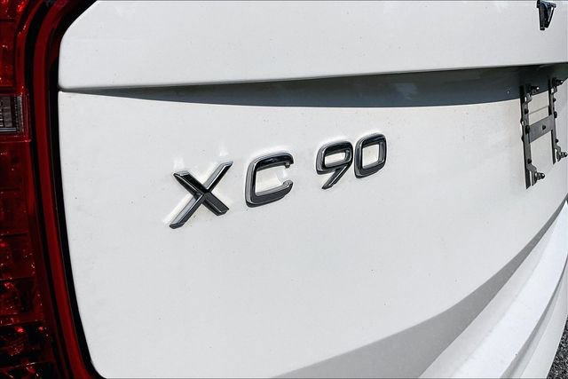 Used 2016 Volvo XC90 T6 Momentum AWD/4WD image 12