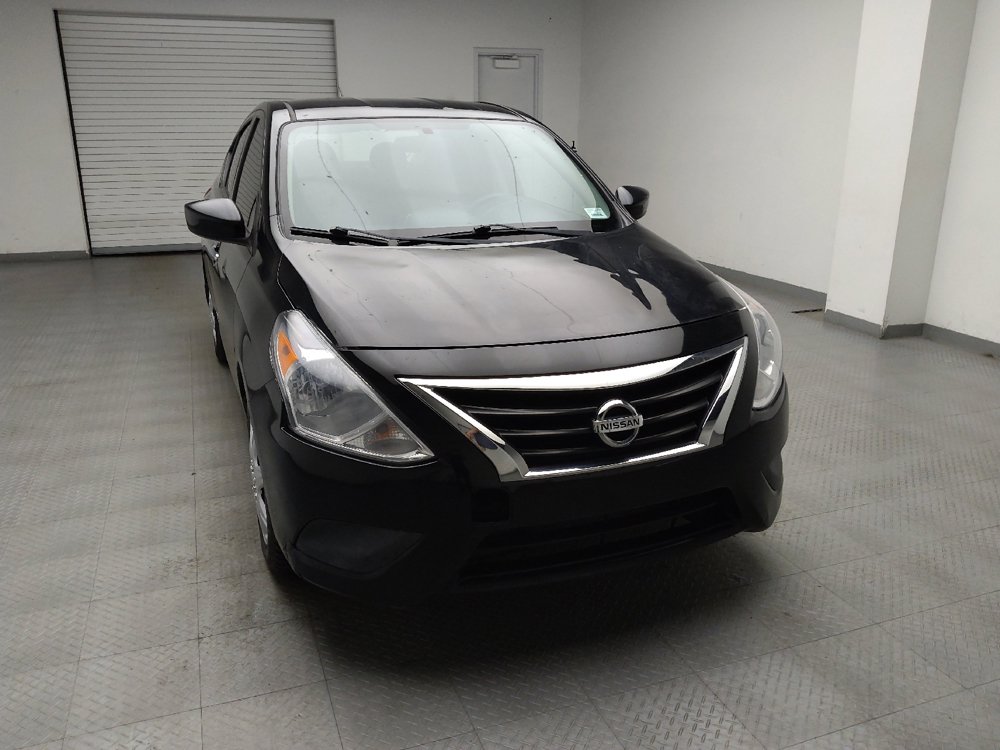 Used 2019 Nissan Versa SV FWD image 14