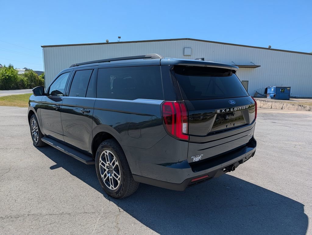 Certified 2025 Ford Expedition Max Active AWD/4WD image 4