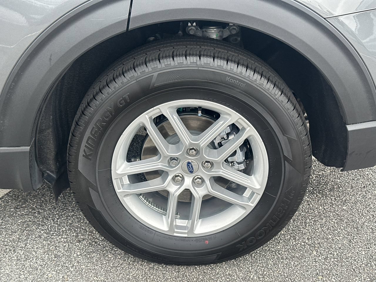 New 2026 Ford Explorer Active RWD image 20