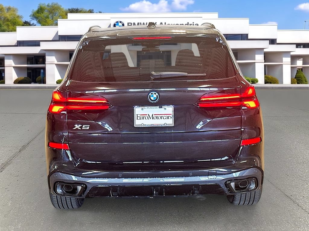 New 2026 BMW X5 xDrive40i w/ M Sport Package AWD/4WD image 6