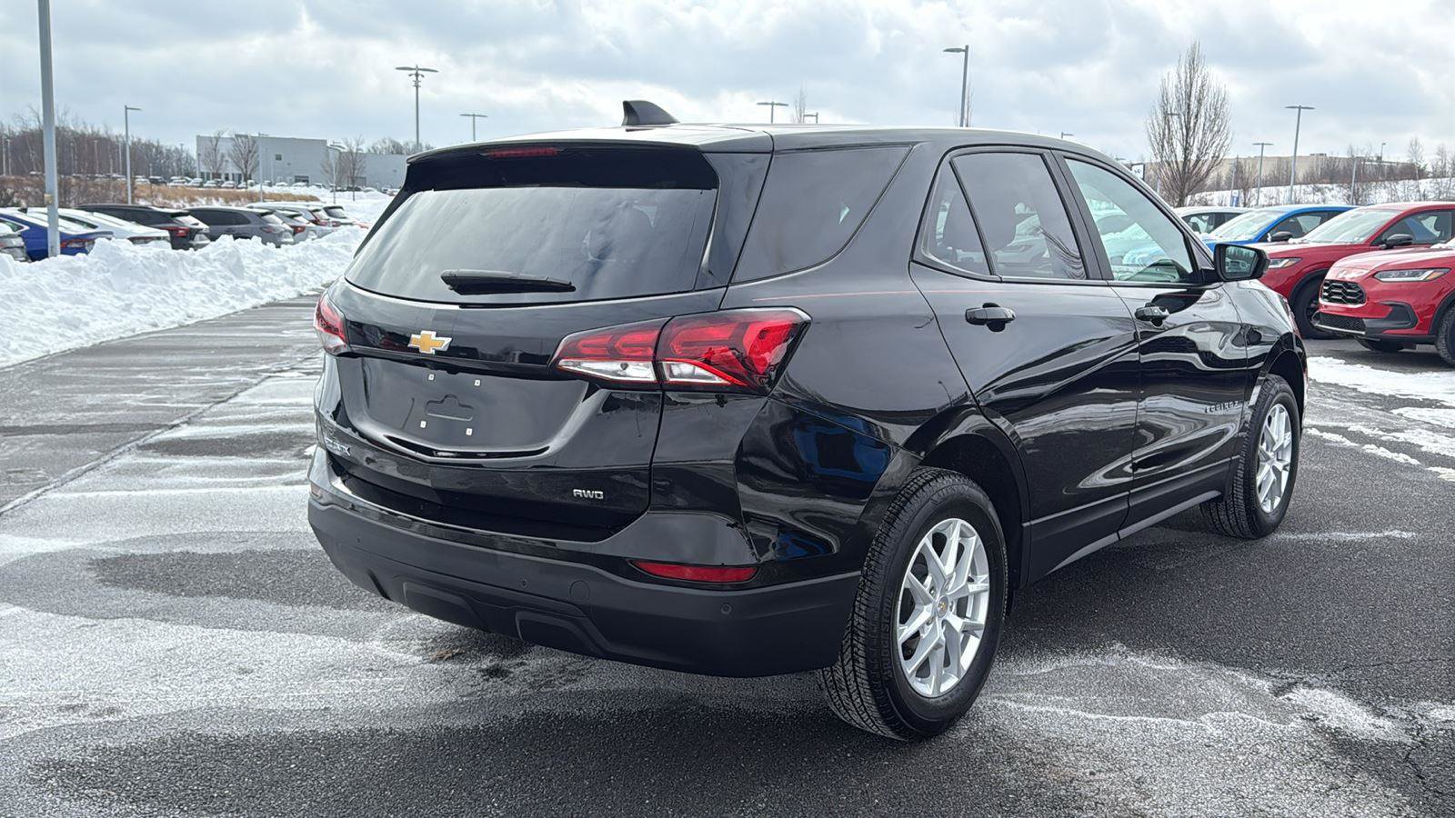 Used 2023 Chevrolet Equinox LS w/ LS Convenience Package image 6