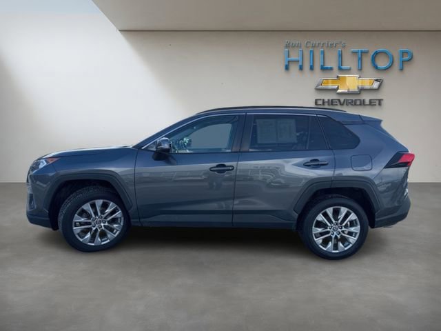 Used 2020 Toyota RAV4 XLE Premium image 10