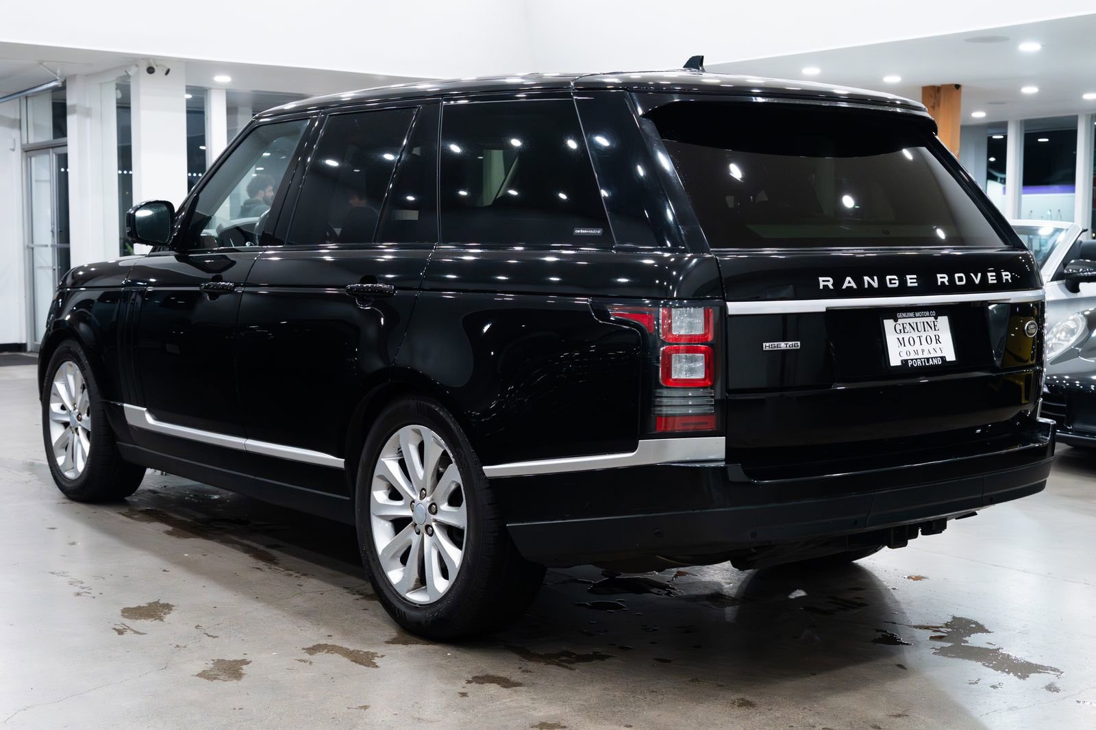 Used 2016 Land Rover Range Rover HSE image 6