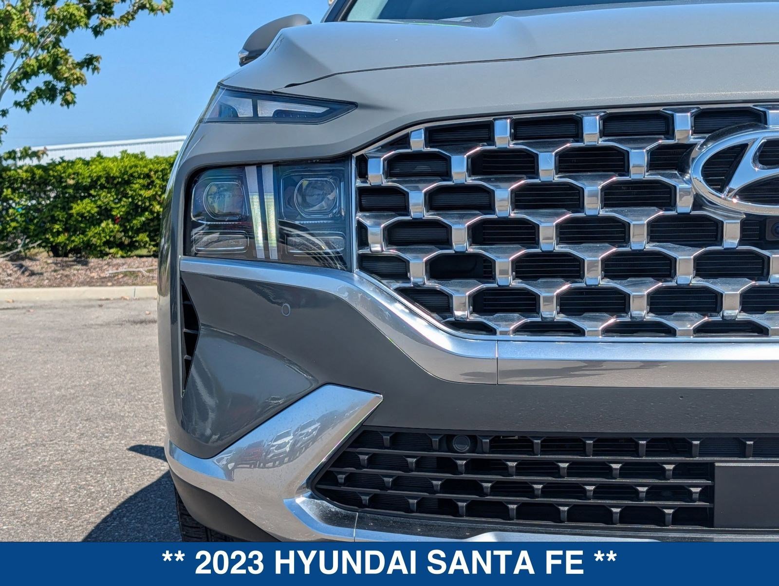 Used 2023 Hyundai Santa Fe Limited image 9