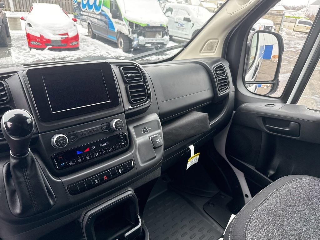 Used 2024 RAM ProMaster 2500 image 25