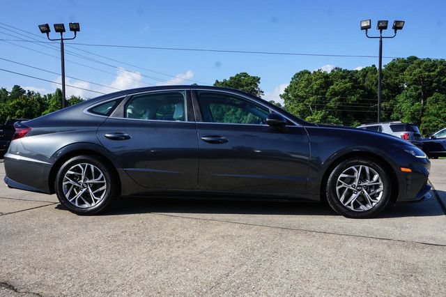 Used 2023 Hyundai Sonata SEL w/ Convenience Package FWD image 3