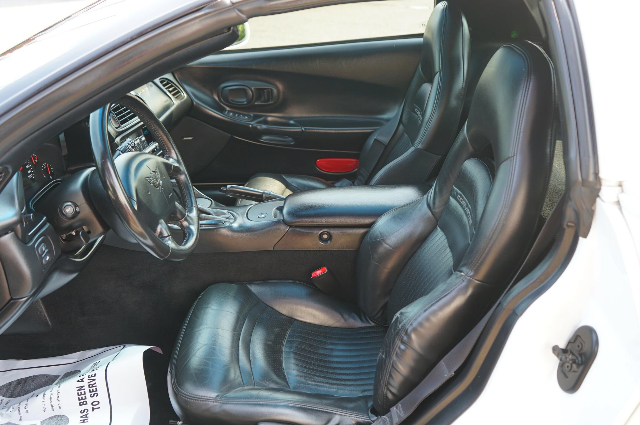 Used 1997 Chevrolet Corvette Coupe w/ Memory Pkg RWD image 12