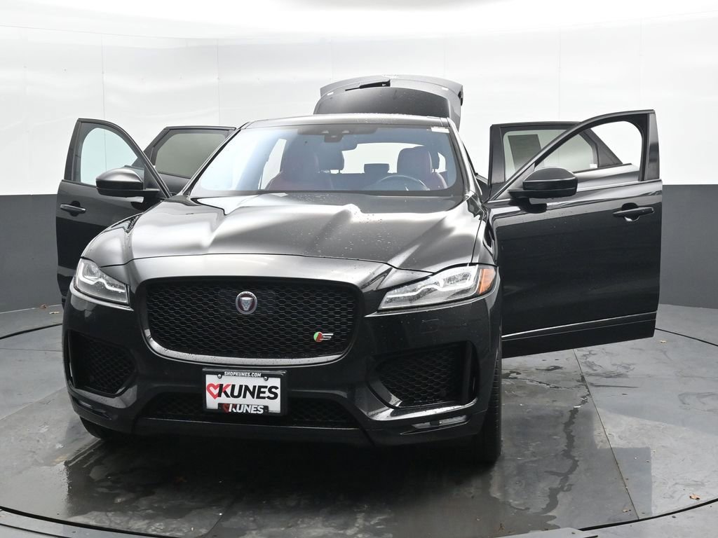 Used 2020 Jaguar F-PACE S image 47