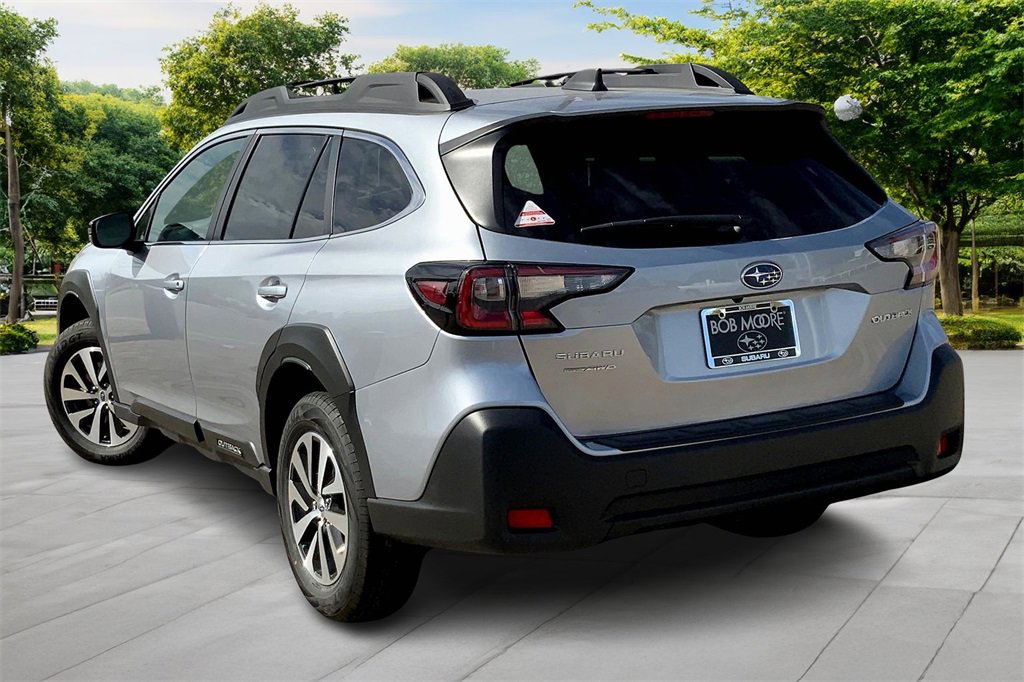New 2025 Subaru Outback Premium image 3