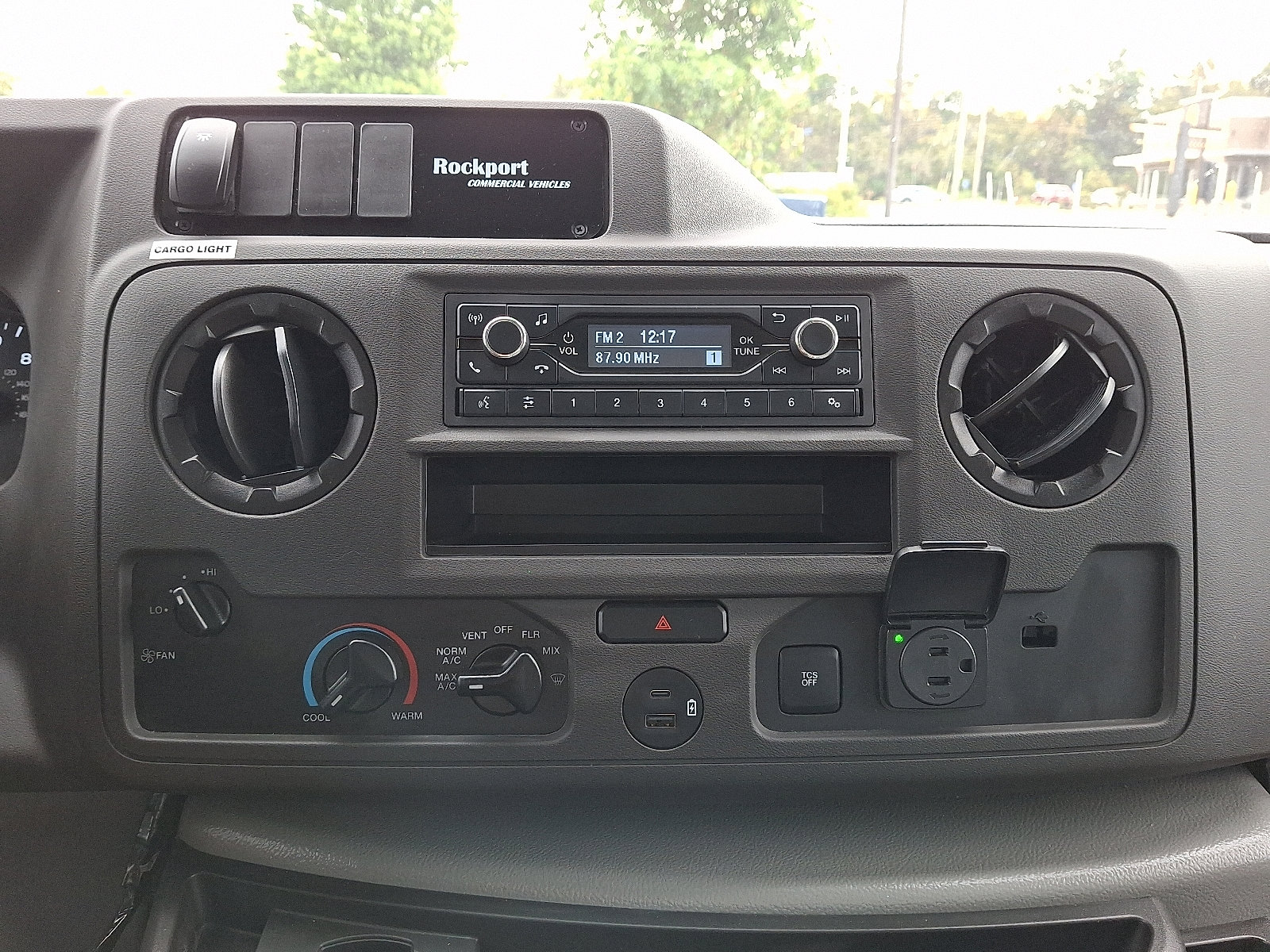 New 2026 Ford E-350 and Econoline 350 Super Duty w/ Power Equipment Group image 13